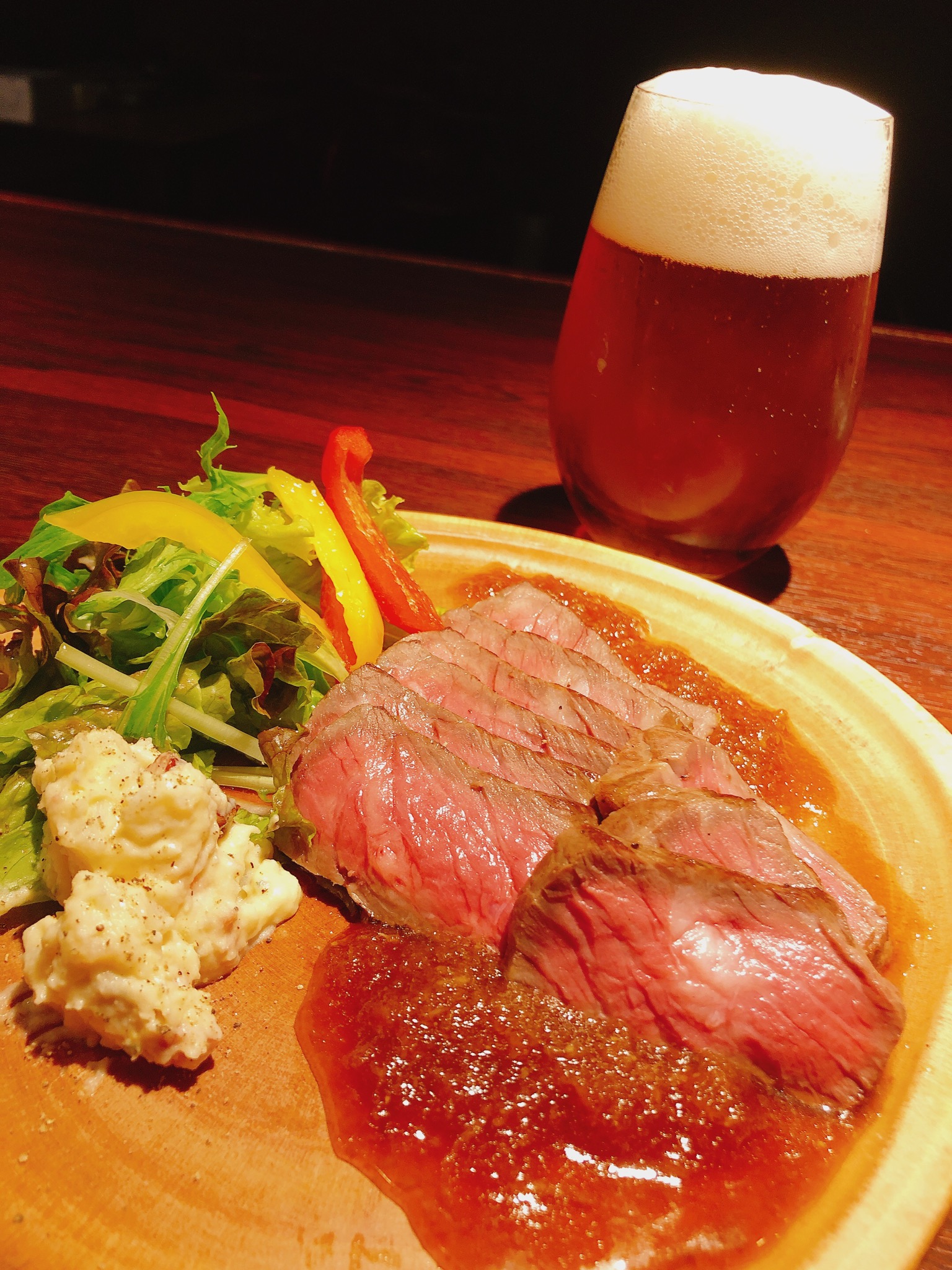 2人で飲み放題出来んとー?
そんなお客様のご要望にお応えして
和牛ローストビーフ、季節のパスタを含むお料理5品&120分飲み放題!!
お一人様税込5,000円♪
